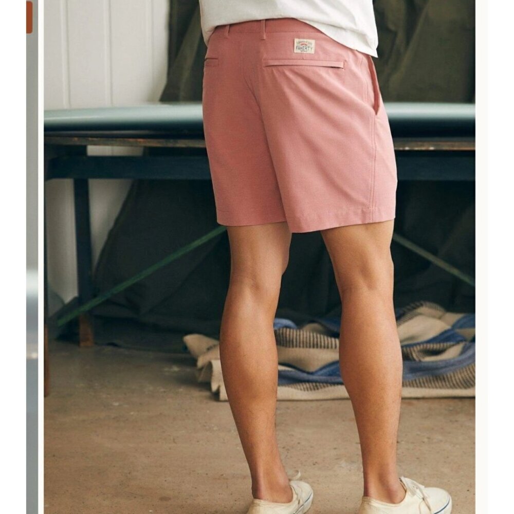 Faherty Men All day shorts , pink, Size 35 B168